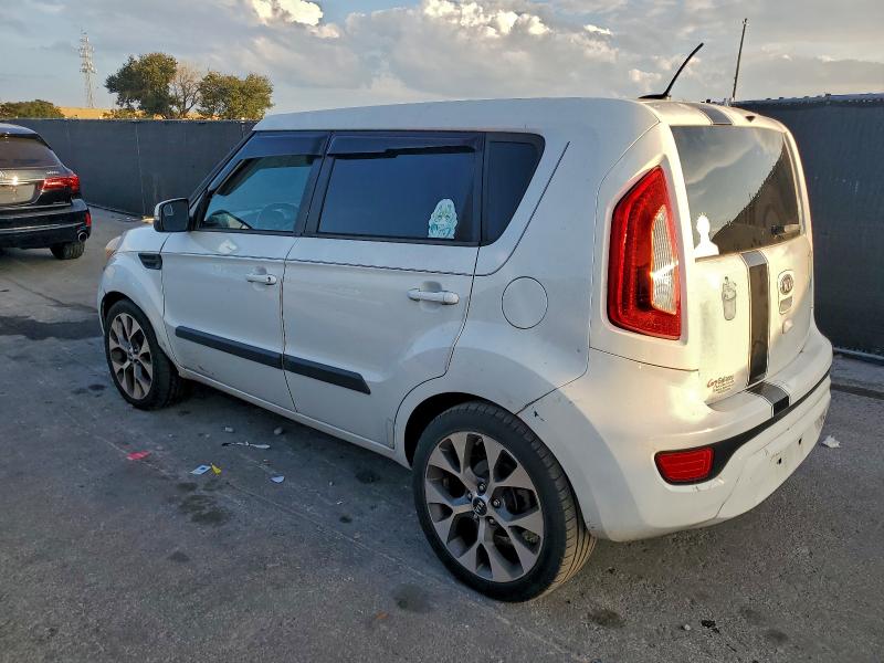 Photo 2 from auction – 2013 KIA SOUL + with VIN KNDJT2A66D7571662