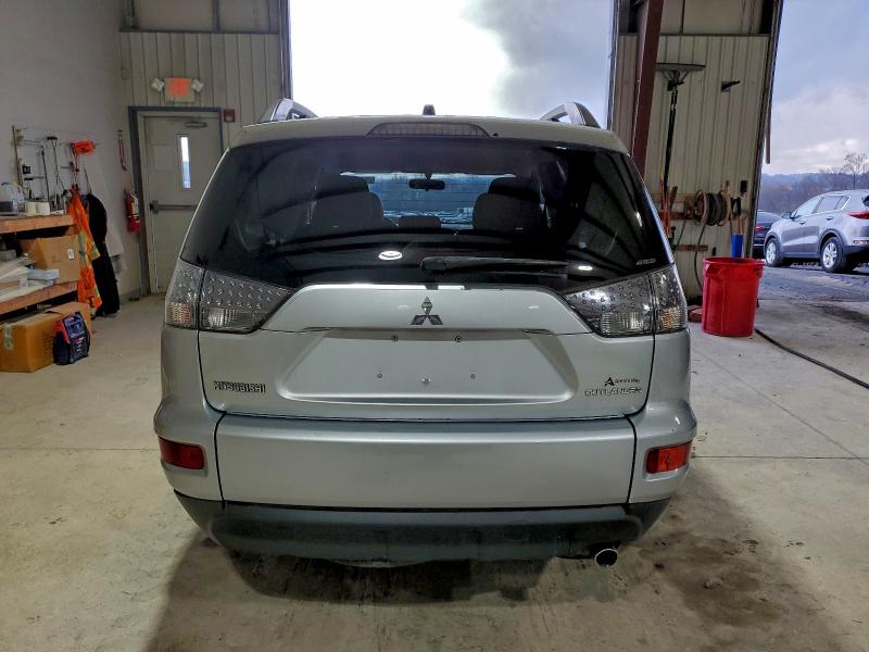 Photo 6 from auction – 2013 MITSUBISHI OUTLANDER with VIN JA4JT3AW6DU019502