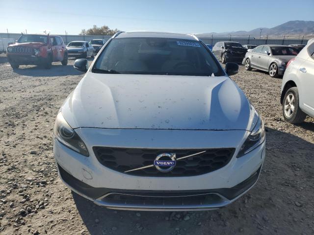 Photo 5 from auction – 2015 VOLVO V60 CROSS with VIN YV4612HM3F1000293