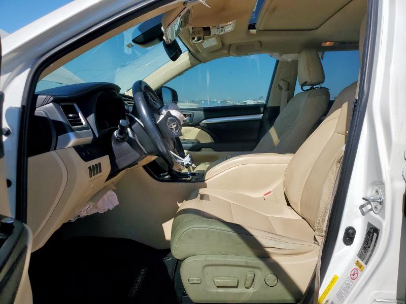 Photo 7 from auction – 2019 TOYOTA HIGHLANDER with VIN 5TDKZRFH6KS303607