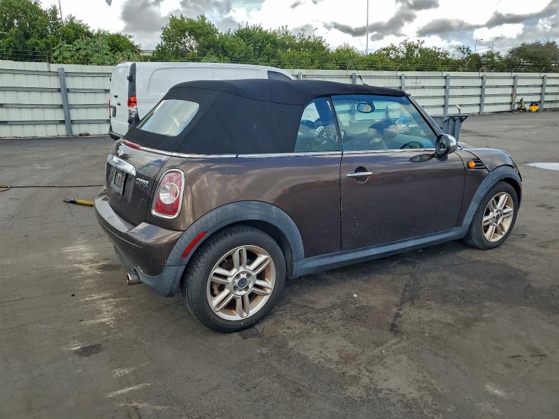 Photo 3 from auction – 2011 MINI COOPER with VIN WMWZN3C57BT132995