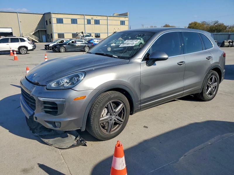 PORSCHE CAYENNE S 2015 with VIN WP1AB2A26FLA61353 - Photo from auction