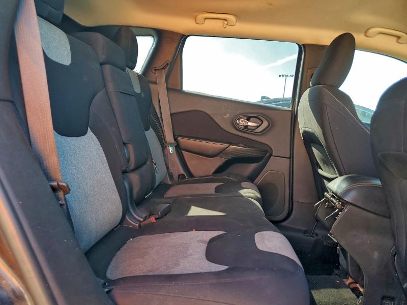 Photo 11 from auction – 2014 JEEP CHEROKEE S with VIN 1C4PJLABXEW149341