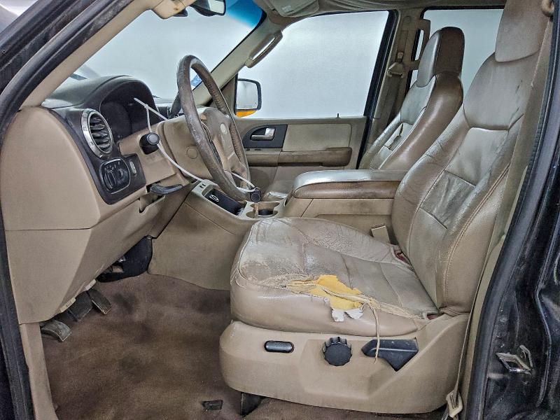 Photo 7 from auction – 2004 FORD EXPEDITION with VIN 1FMPU17L84LA87056