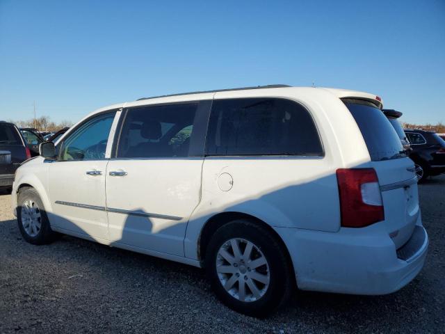 Photo 2 from auction – 2015 CHRYSLER TOWN & COU with VIN 2C4RC1BG3FR677475