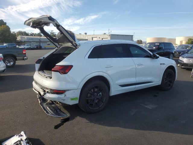 Photo 3 from auction – 2019 AUDI E-TRON PRE with VIN WA1LAAGE9KB023862