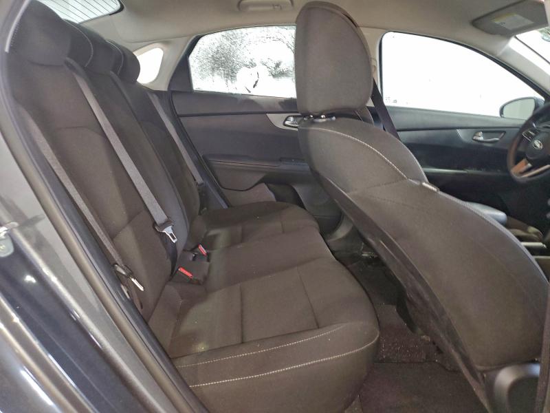 Photo 10 from auction – 2021 KIA FORTE FE with VIN 3KPF24AD1ME362591