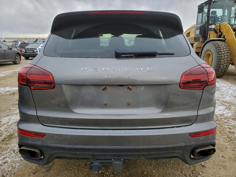 Photo 6 from auction – 2016 PORSCHE CAYENNE with VIN WP1AA2A27GLA09606