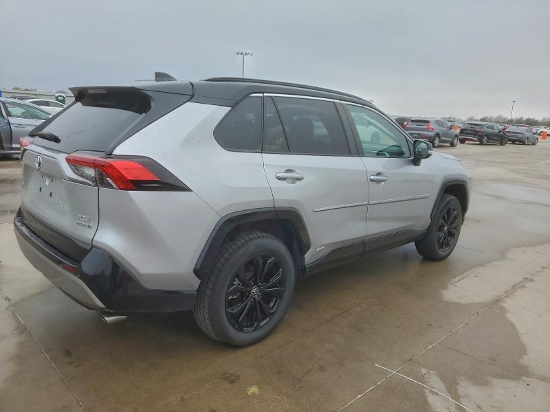Photo 3 from auction – 2022 TOYOTA RAV4 XSE with VIN 4T3E6RFVXNU088554