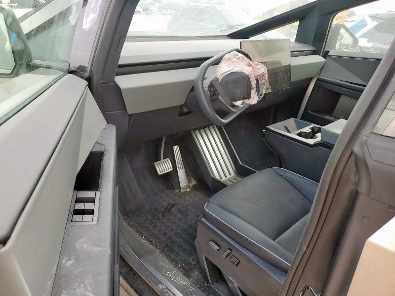 Photo 8 from auction – 2024 TESLA CYBERTRUCK with VIN 7G2CEHED1RA029895