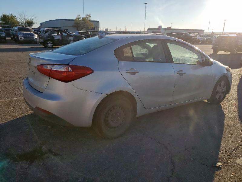 Photo 3 from auction – 2016 KIA FORTE with VIN KNAFK4A66G5506876