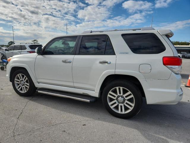 Photo 2 from auction – 2011 TOYOTA 4RUNNER SR with VIN JTEZU5JR9B5018357