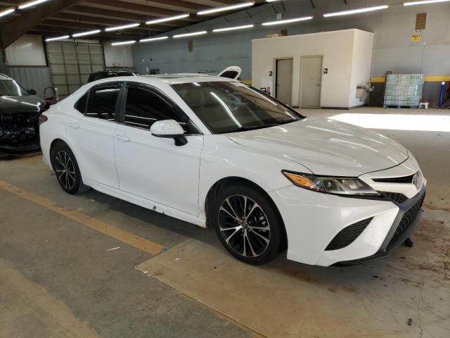 Photo 4 from auction – 2018 TOYOTA CAMRY L with VIN 4T1B11HK8JU650573