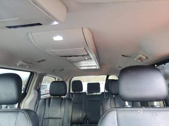 Photo 10 from auction – 2016 CHRYSLER TOWN & COU with VIN 2C4RC1BG3GR255658