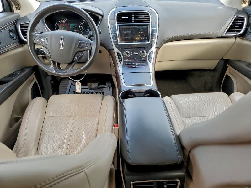 Photo 8 from auction – 2016 LINCOLN MKX RESERV with VIN 2LMTJ8LP3GBL41242