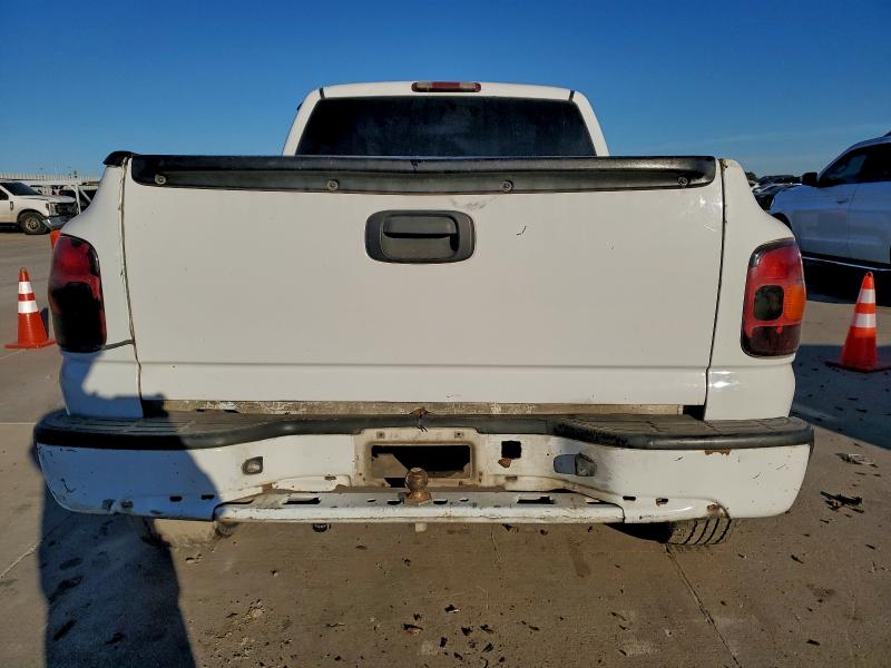 Photo 6 from auction – 2000 CHEVROLET SILVERADO with VIN 2GCEC19T5Y1382638