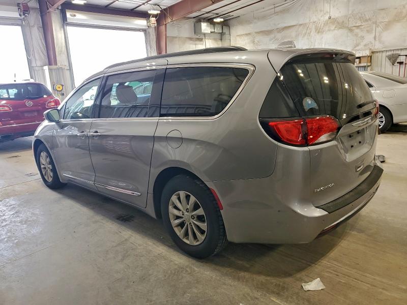Photo 2 from auction – 2017 CHRYSLER PACIFICA T with VIN 2C4RC1BG1HR510566