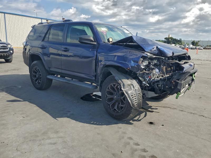 Photo 4 from auction – 2019 TOYOTA 4RUNNER SR with VIN JTEZU5JR7K5207752