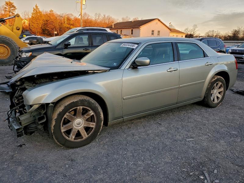 CHRYSLER 300 TOURIN 2005 with VIN 2C3AA53G45H180372 - Photo from auction