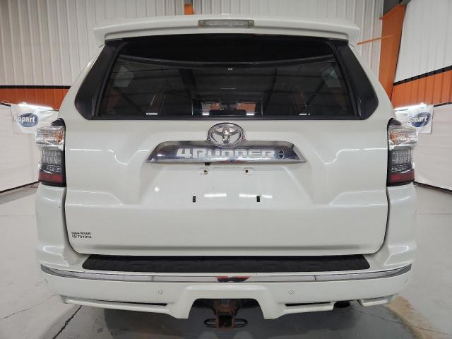 Photo 6 from auction – 2018 TOYOTA 4RUNNER SR with VIN JTEBU5JR9J5602791
