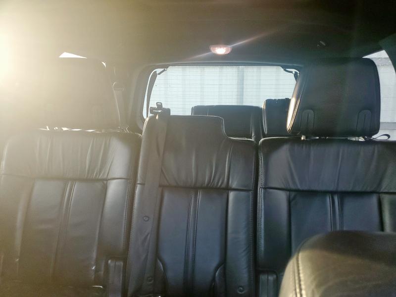 Photo 10 from auction – 2016 LINCOLN NAVIGATOR with VIN 5LMJJ2HTXGEL03501