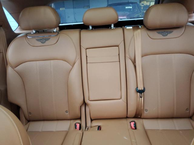 Photo 10 from auction – 2018 BENTLEY BENTAYGA with VIN SJAAC2ZV0JC019042