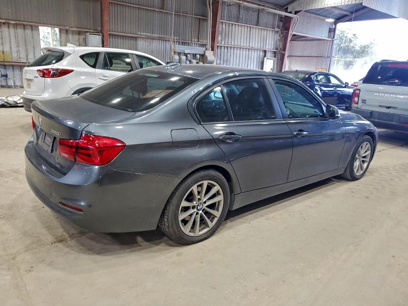 Photo 3 from auction – 2017 BMW 320 I with VIN WBA8E1G54HNU13174