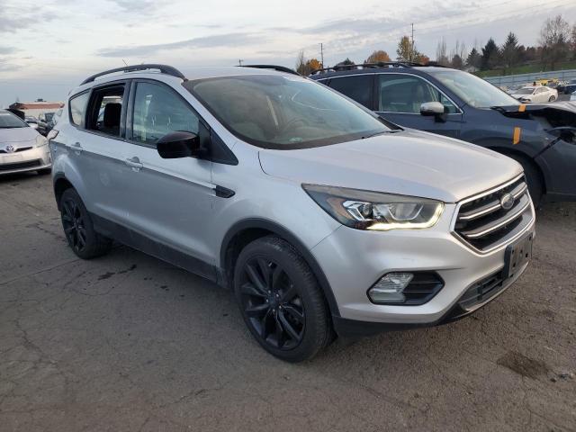 Photo 4 from auction – 2018 FORD ESCAPE SE with VIN 1FMCU9GD0JUC10103
