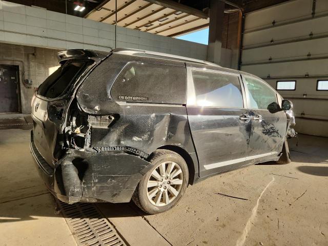 Photo 3 from auction – 2017 TOYOTA SIENNA XLE with VIN 5TDDZ3DC4HS160646