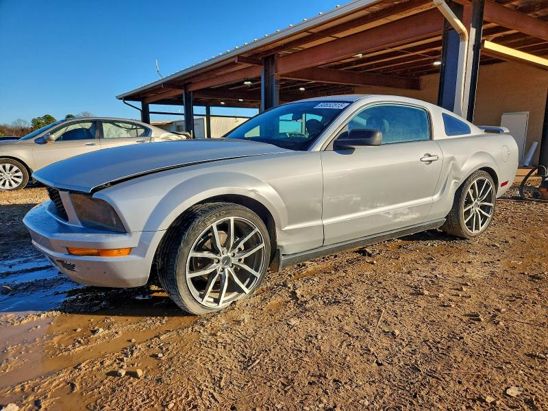 FORD MUSTANG 2006 with VIN 1ZVFT80N265183258 - Photo from auction