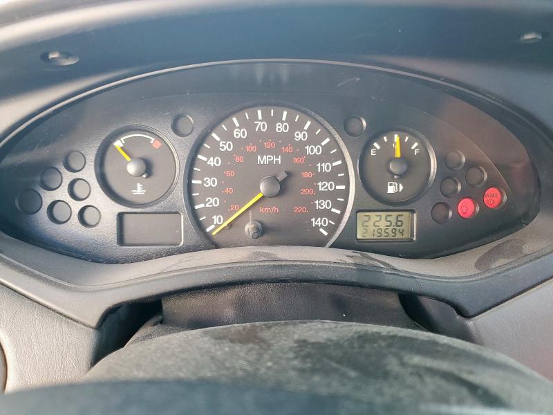 Photo 9 from auction – 2004 FORD FOCUS LX with VIN 1FAFP33P74W110259