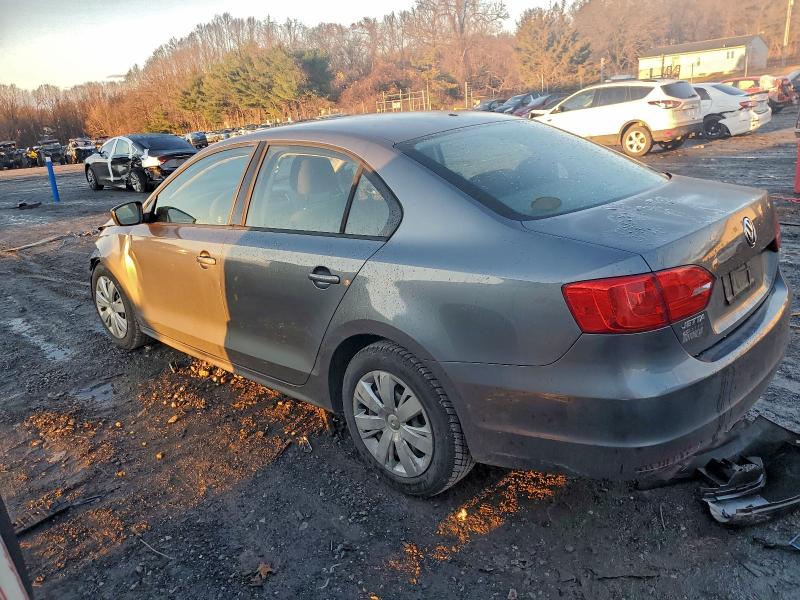 Photo 2 from auction – 2011 VOLKSWAGEN JETTA BASE with VIN 3VW2K7AJ3BM073668