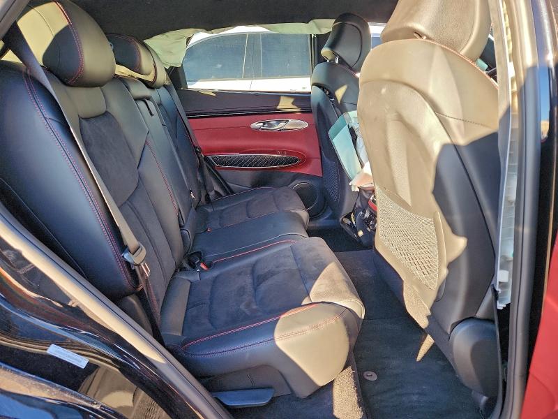 Photo 11 from auction – 2022 GENESIS GV70 BASE with VIN KMUMCDTC0NU040968