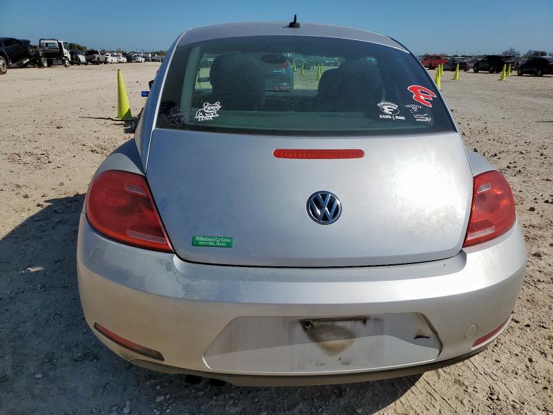 Photo 6 from auction – 2014 VOLKSWAGEN BEETLE with VIN 3VWFP7AT7EM623348