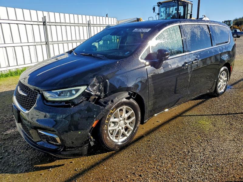 CHRYSLER PACIFICA S 2025 with VIN 2C4RC1BG5SR560703 - Photo from auction