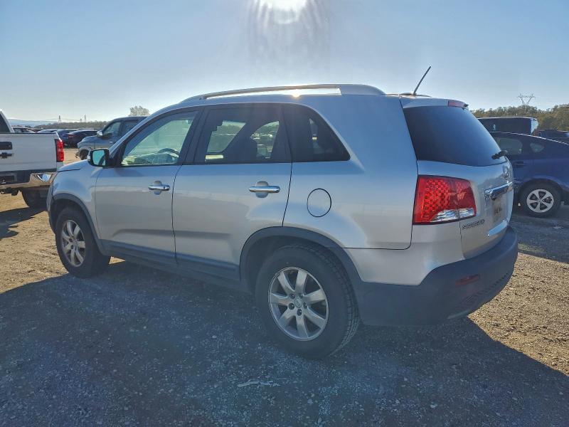 Photo 2 from auction – 2011 KIA SORENTO BA with VIN 5XYKT4A12BG184708