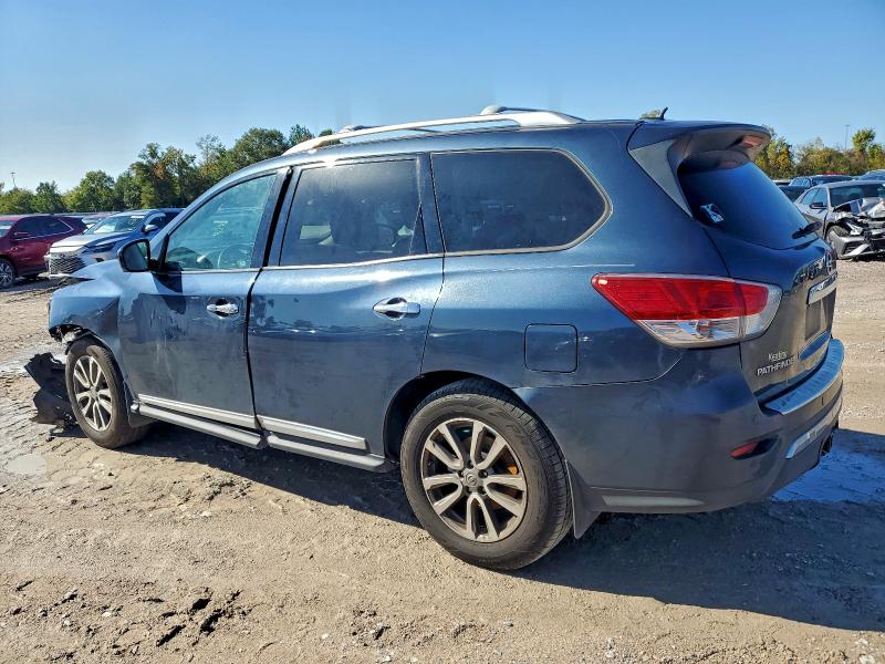 Photo 2 from auction – 2015 NISSAN PATHFINDER with VIN 5N1AR2MN0FC712183