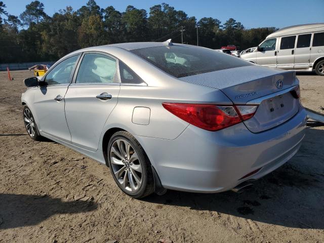 Photo 2 from auction – 2012 HYUNDAI SONATA SE with VIN 5NPEC4AC6CH374357