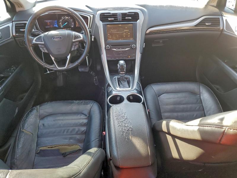 Photo 8 from auction – 2013 FORD FUSION SE with VIN 3FA6P0HR3DR233178