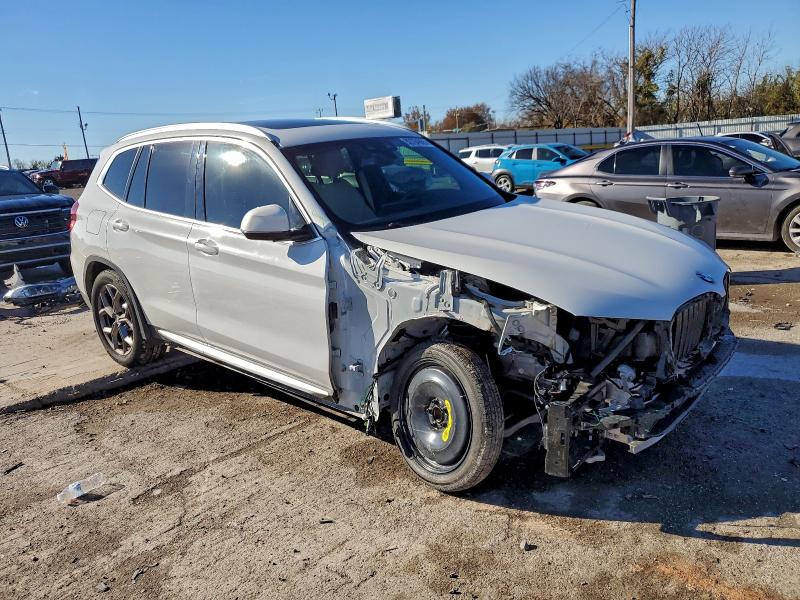 Photo 4 from auction – 2021 BMW X3 SDRIVE3 with VIN 5UXTY3C05M9G20400