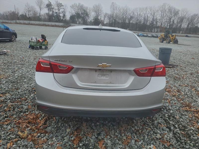 Photo 6 from auction – 2018 CHEVROLET MALIBU LT with VIN 1G1ZD5ST9JF183938