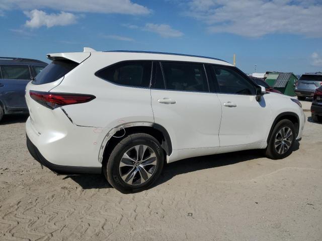 Photo 3 from auction – 2021 TOYOTA HIGHLANDER with VIN 5TDGZRAH4MS533680