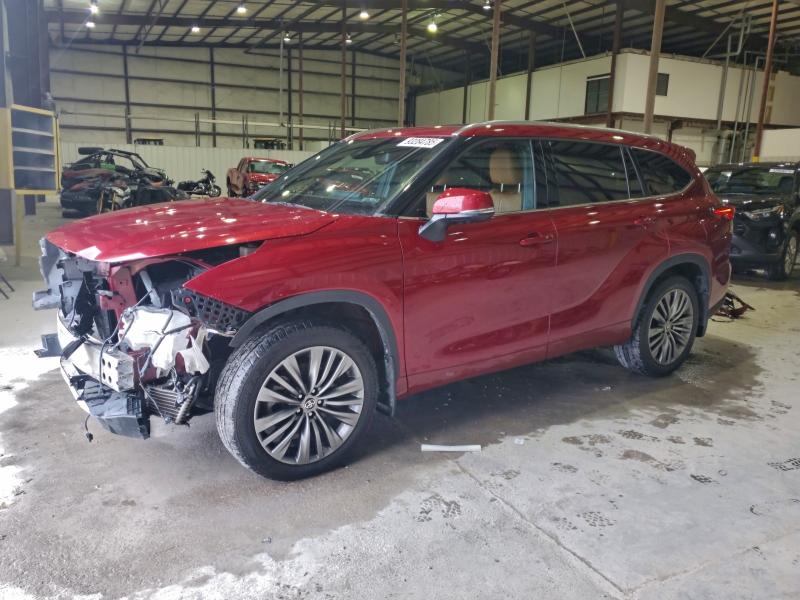 TOYOTA HIGHLANDER 2022 with VIN 5TDFZRBH2NS179475 - Photo from auction