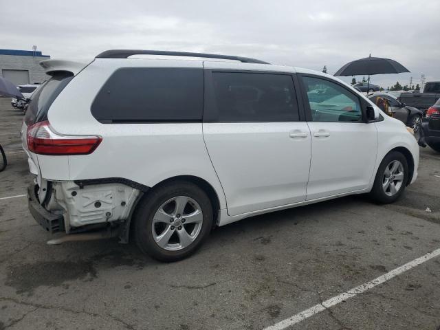 Photo 3 from auction – 2015 TOYOTA SIENNA LE with VIN 5TDKK3DC6FS553296