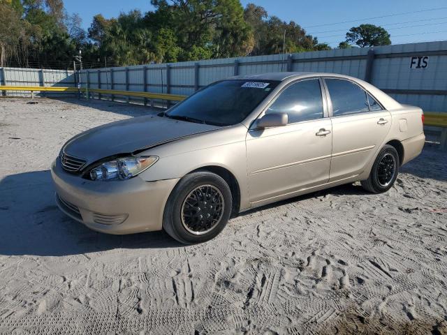 TOYOTA CAMRY LE 2005 with VIN 4T1BE32K45U063060 - Photo from auction