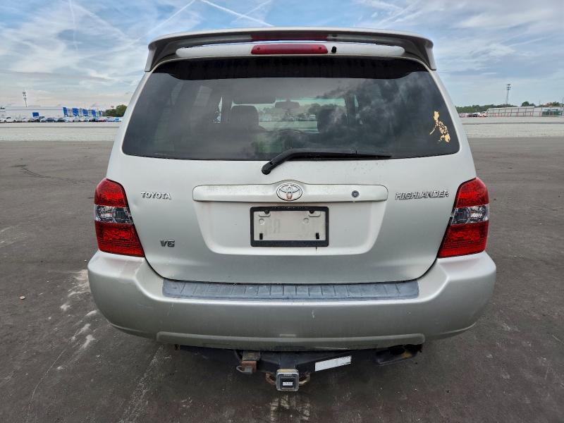 Photo 6 from auction – 2004 TOYOTA HIGHLANDER with VIN JTEDP21A040018290