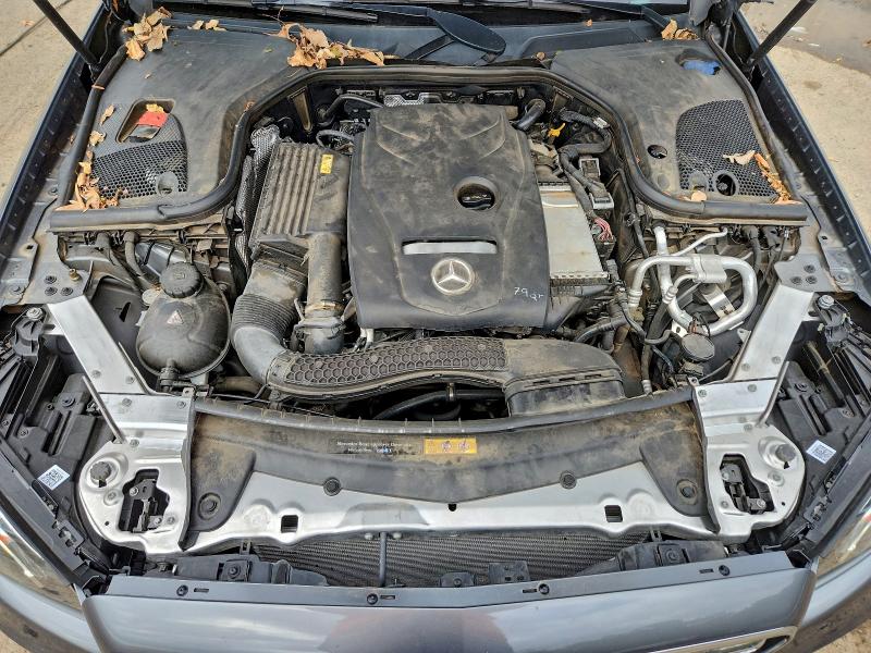 Photo 11 from auction – 2017 MERCEDES-BENZ E 300 with VIN WDDZF4JB8HA153699
