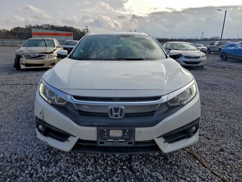 Photo 5 from auction – 2017 HONDA CIVIC with VIN 19XFC1F33HE026698