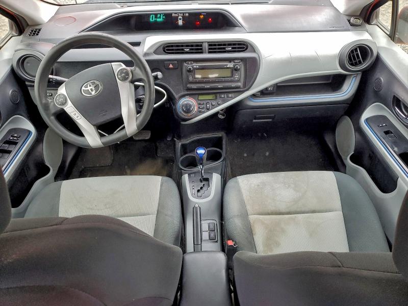 Photo 8 from auction – 2012 TOYOTA PRIUS C with VIN JTDKDTB38C1021926