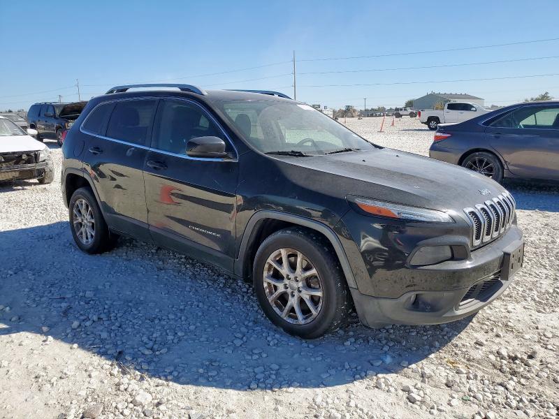Photo 4 from auction – 2016 JEEP CHEROKEE L with VIN 1C4PJLCB1GW173043
